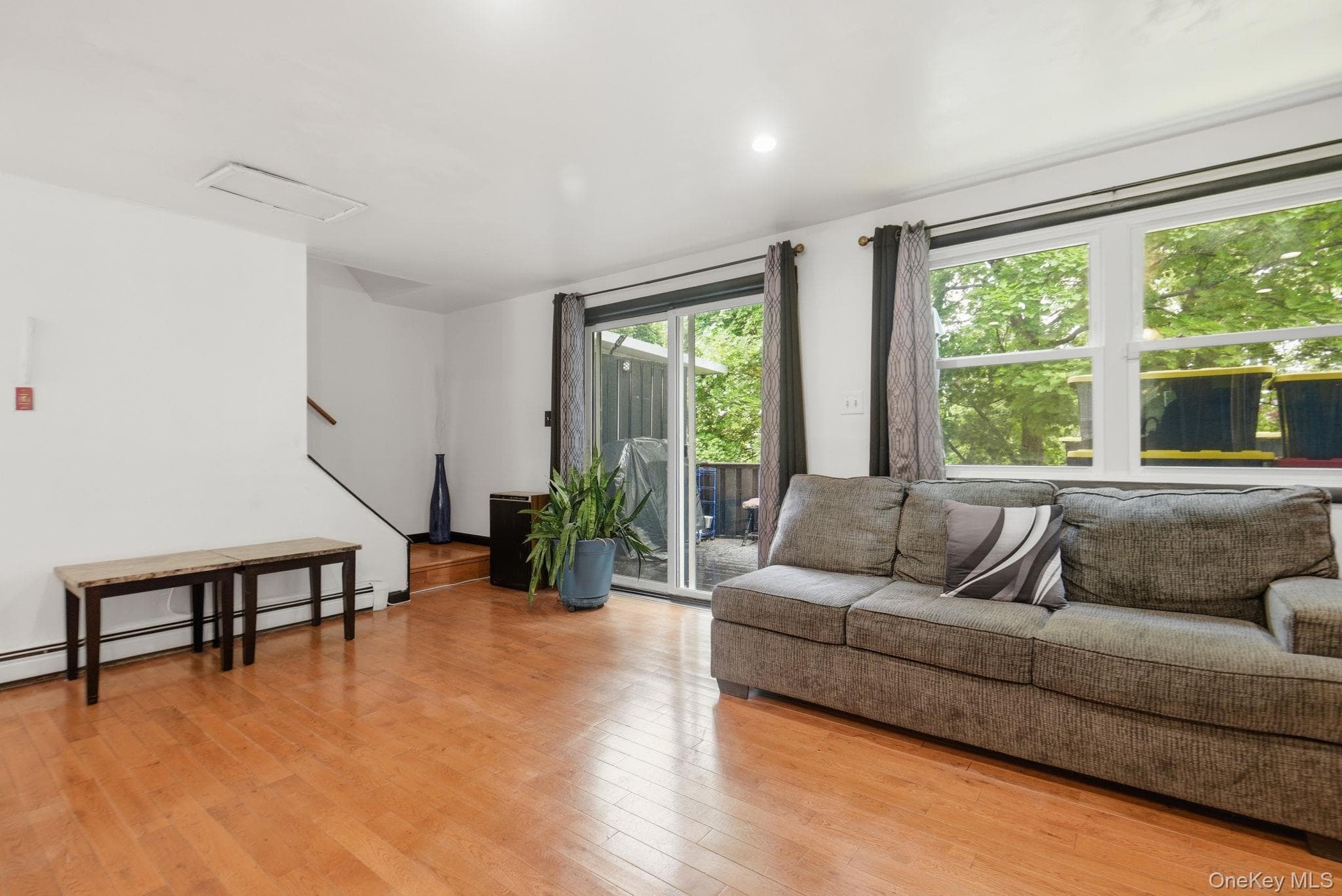 17 Harbor Hill Court thumbnail 7