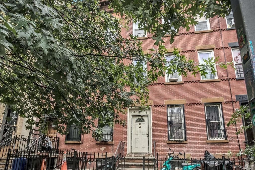 84 Hull Street photo 1
