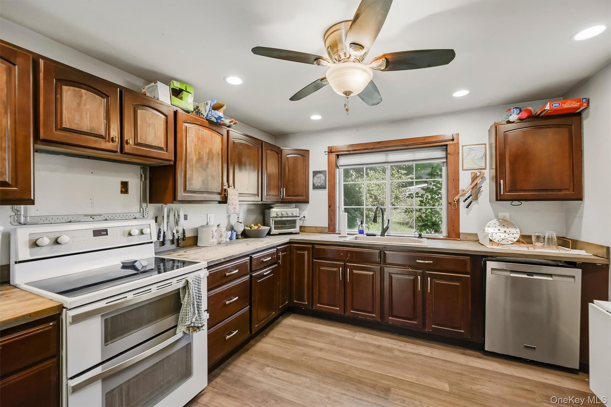 66 Silver Spring Road thumbnail 14