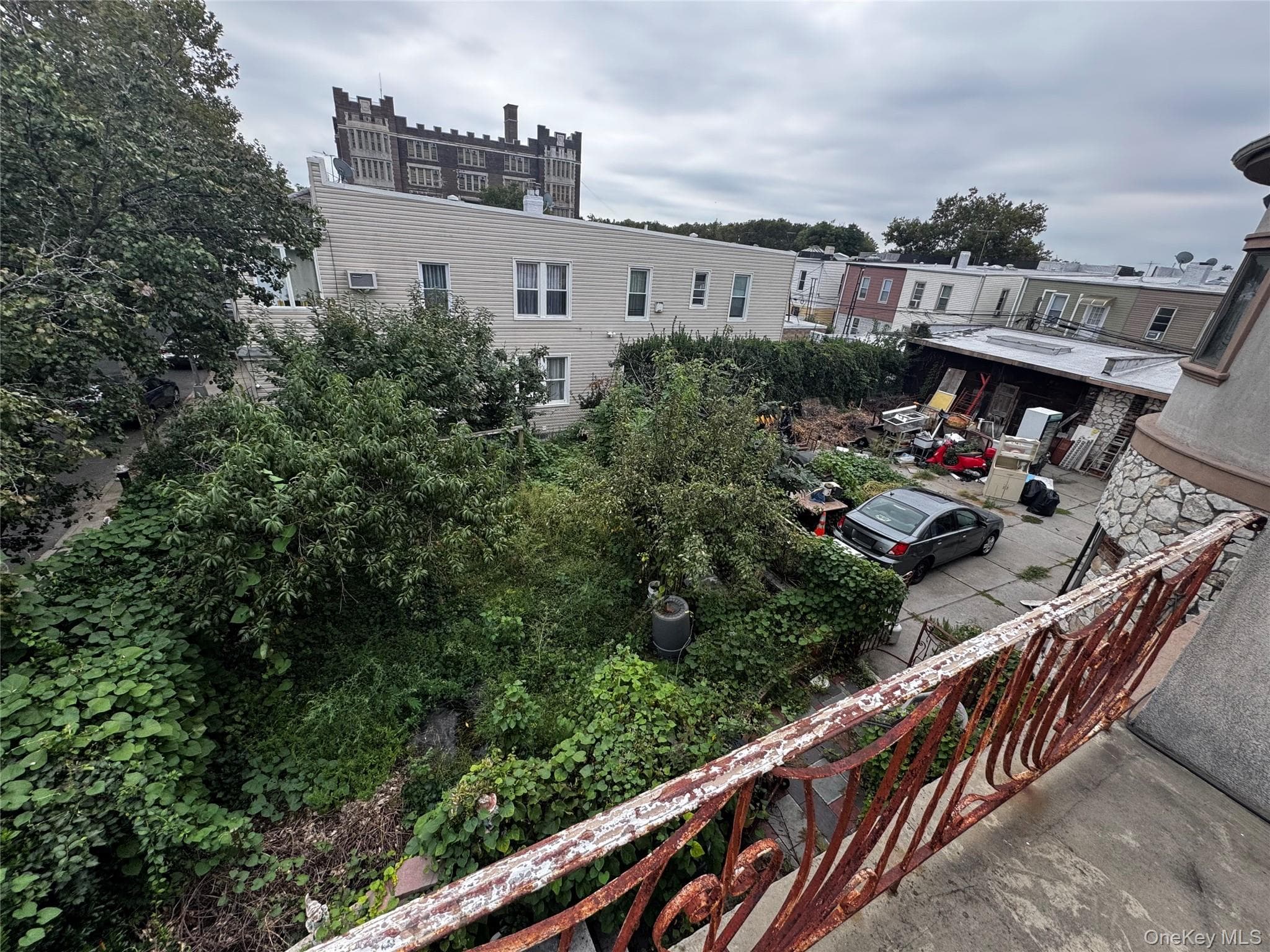 70-14 69 Street St thumbnail 10