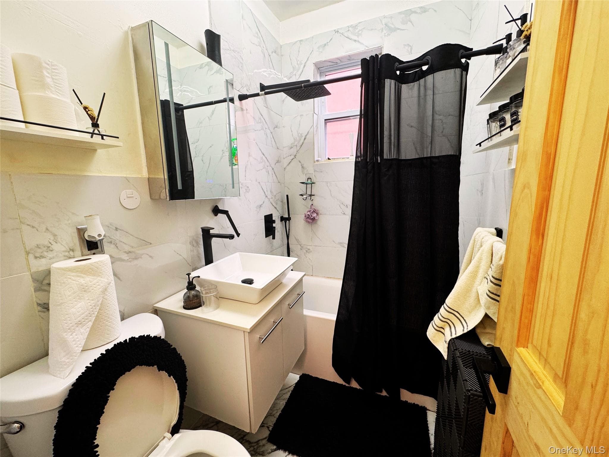 4621 Matilda Avenue thumbnail 3