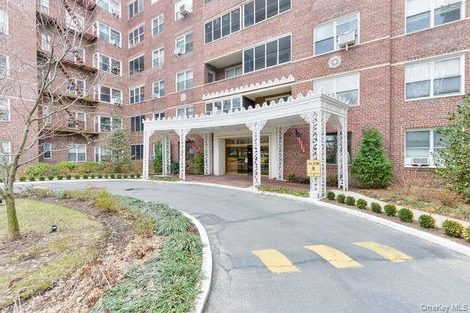 67-38 108th Street Unit: B52 photo 1