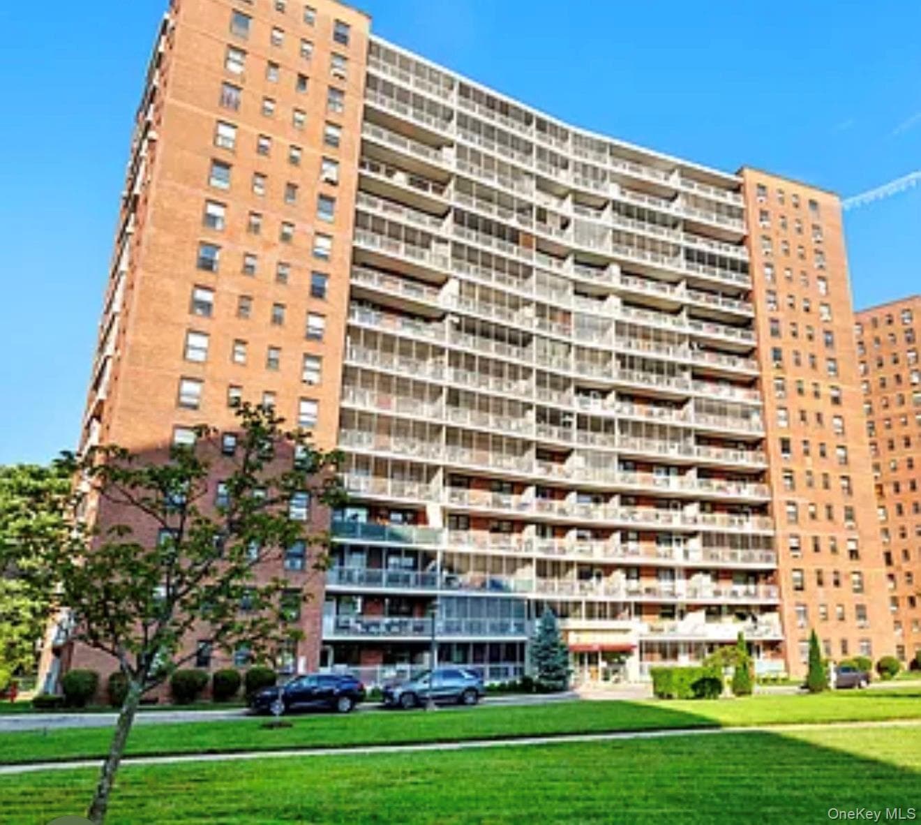 61-35 98th St St Unit: 10D photo 1