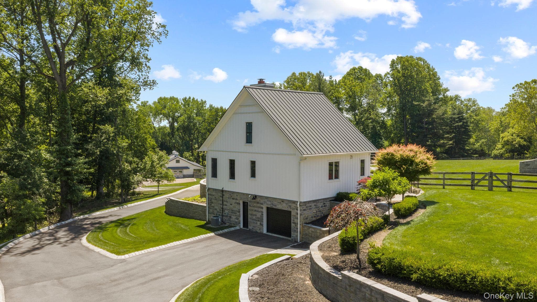 7 Homelands Drive thumbnail 32