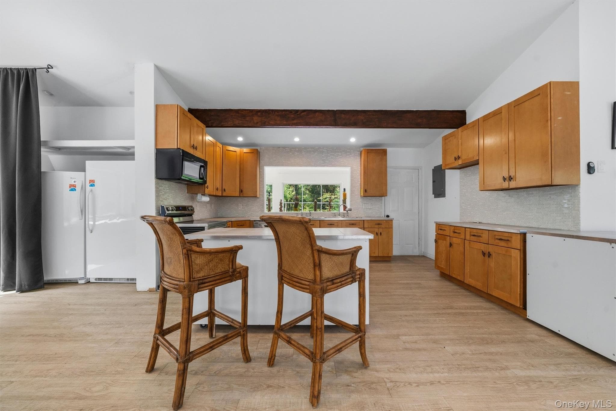 985 Cold Spring Road thumbnail 16