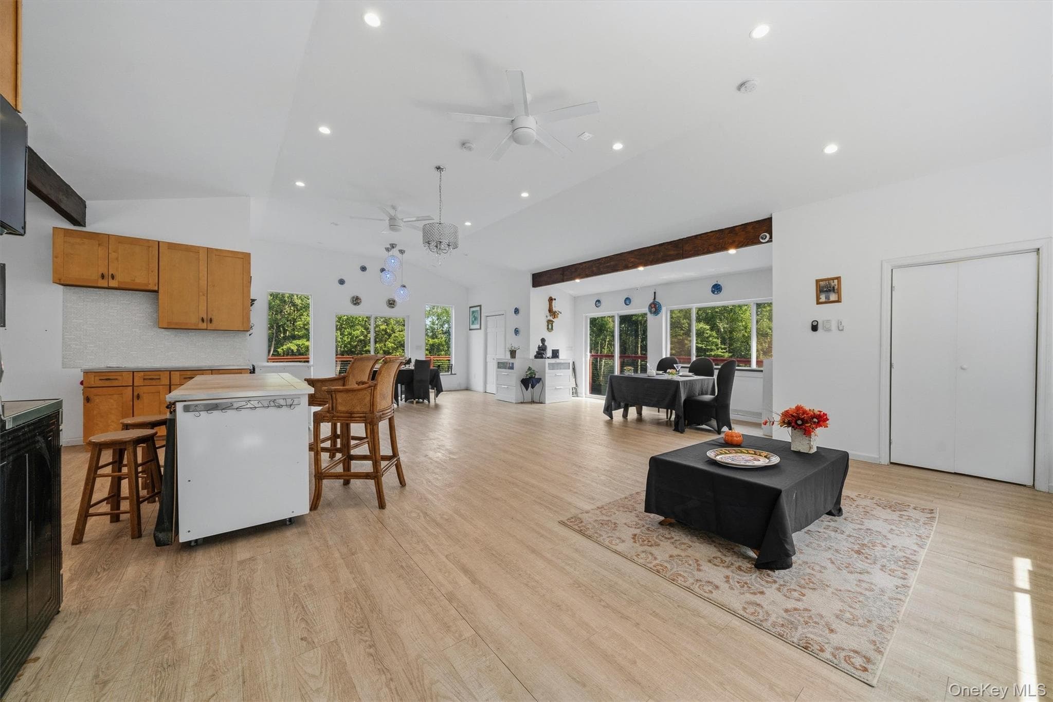 985 Cold Spring Road thumbnail 10