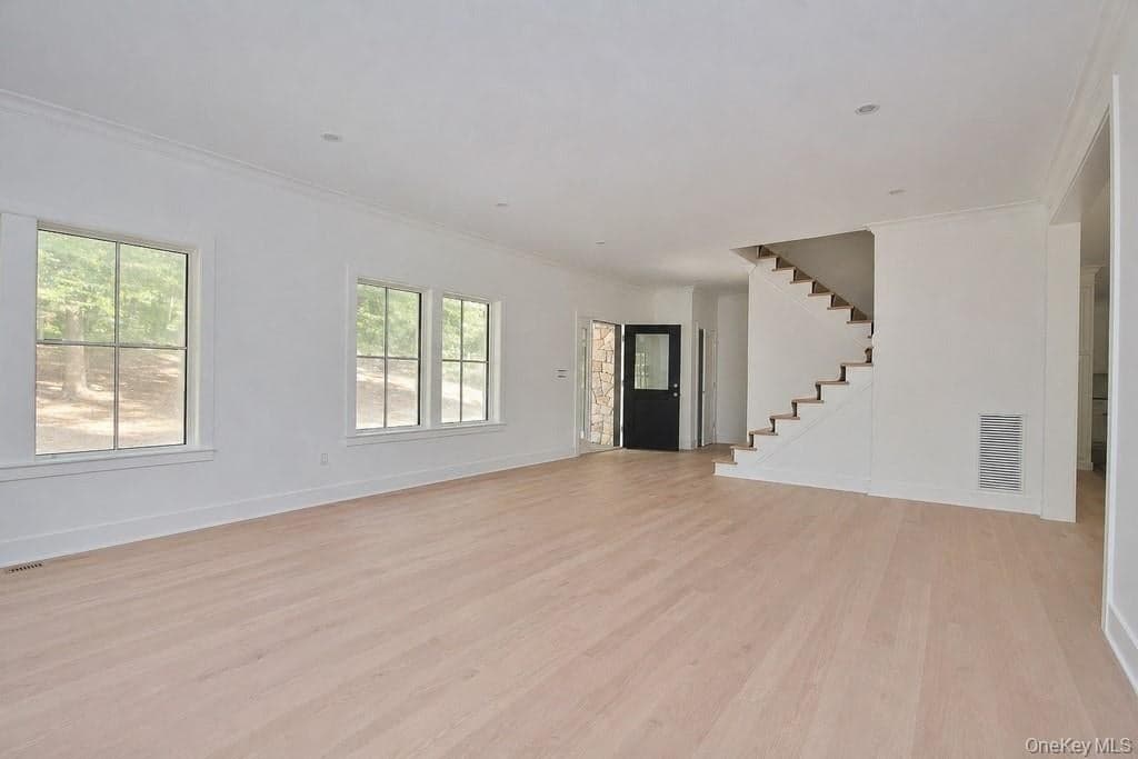 79 Cortlandt Avenue thumbnail 5