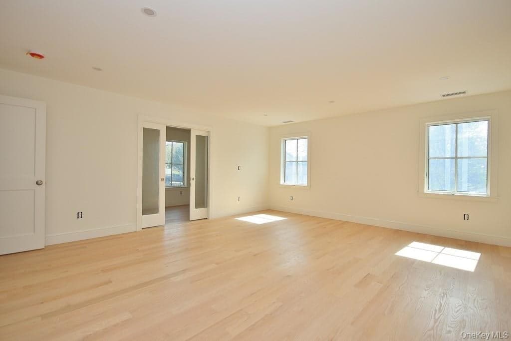 79 Cortlandt Avenue thumbnail 15
