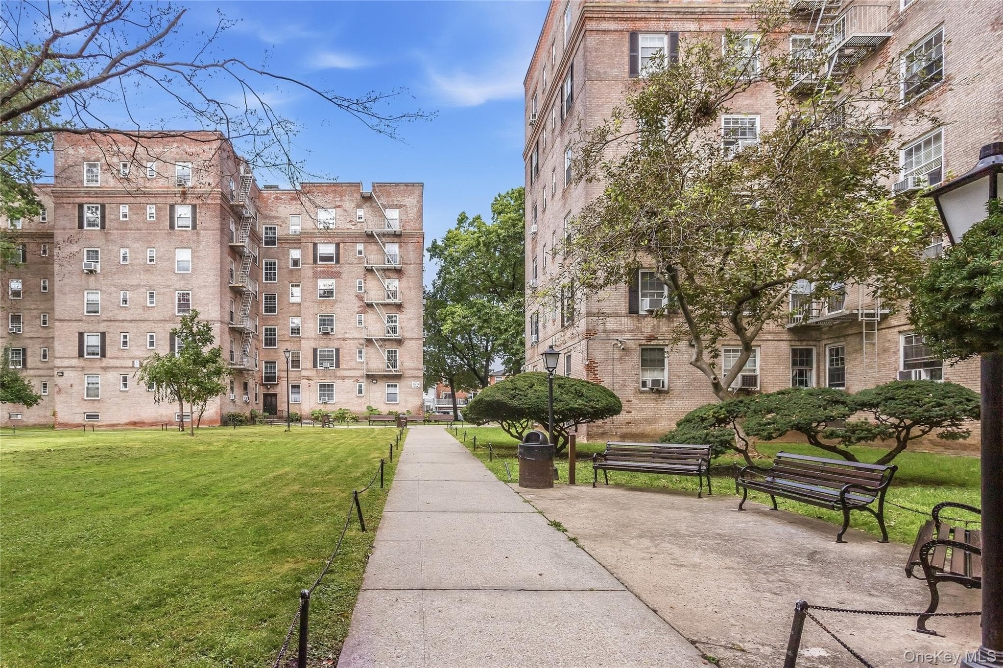 56-05 31 Avenue Unit: #2 thumbnail 2