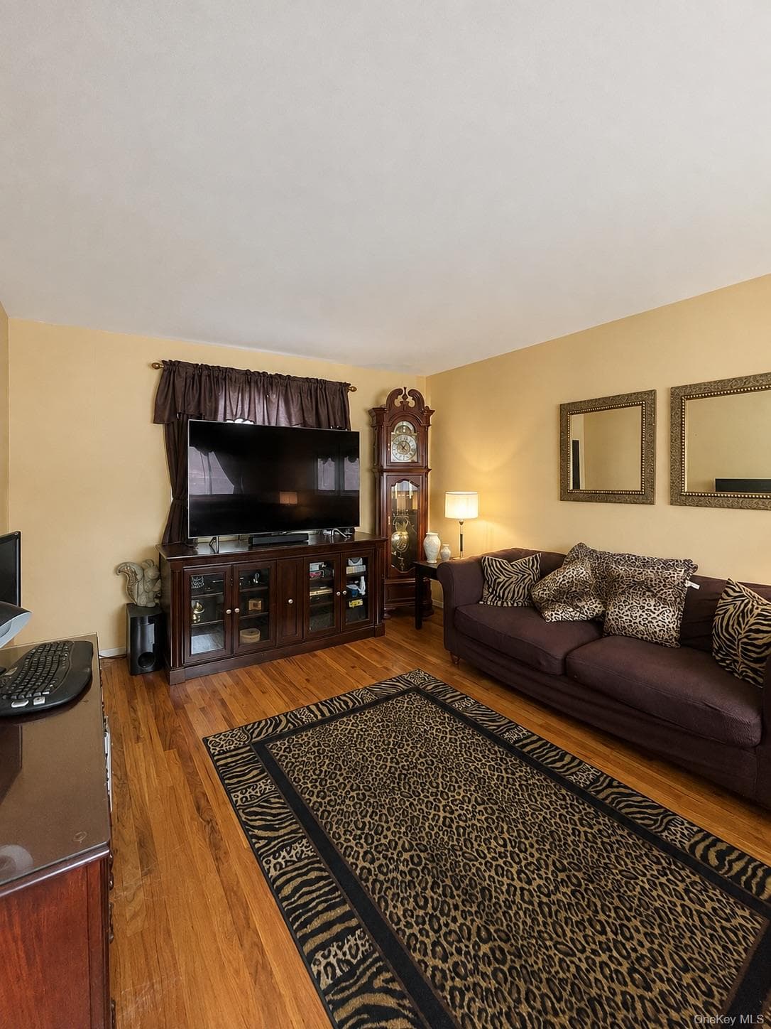 1340 Mac Donough Place thumbnail 2