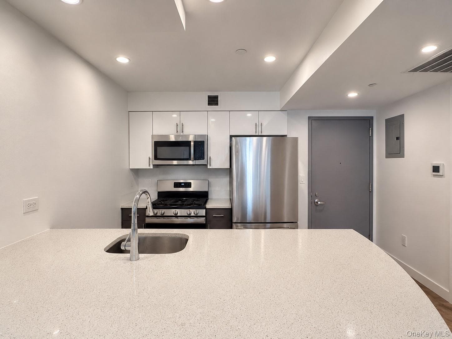 5602 31st Avenue Unit: 2A thumbnail 2