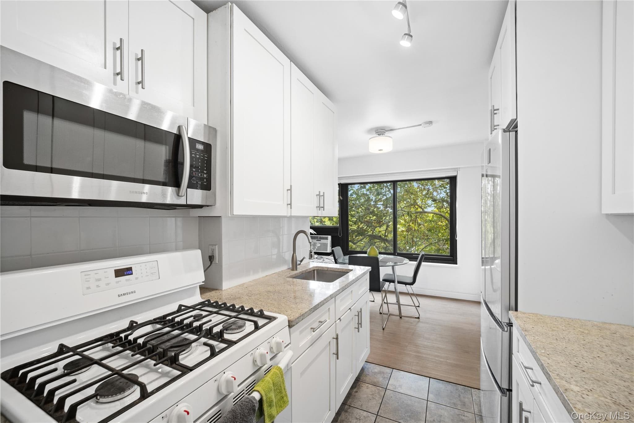 33-64 21st Street Unit: 6C thumbnail 5