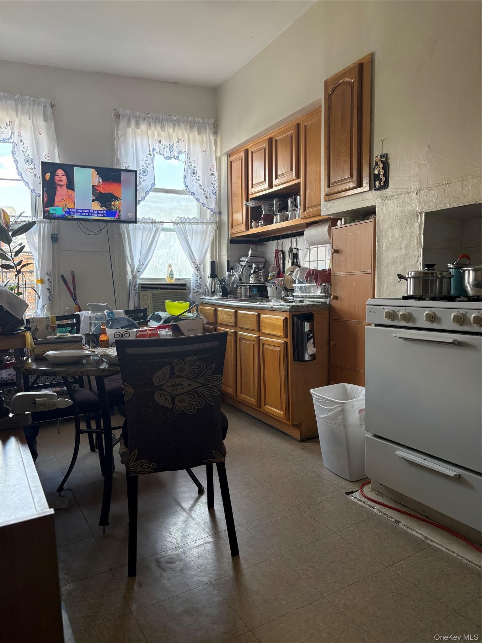 95 Wilson Avenue thumbnail 11