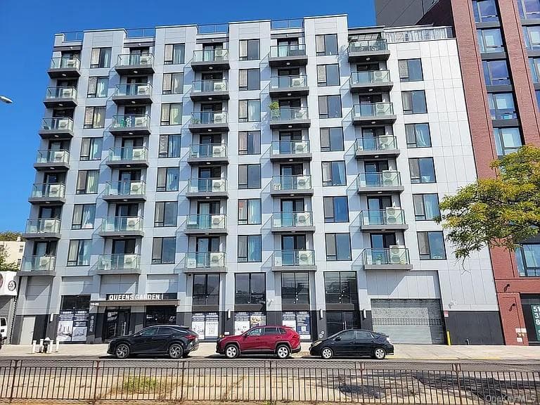 70-65 Queens Boulevard Unit: 3L, Woodside