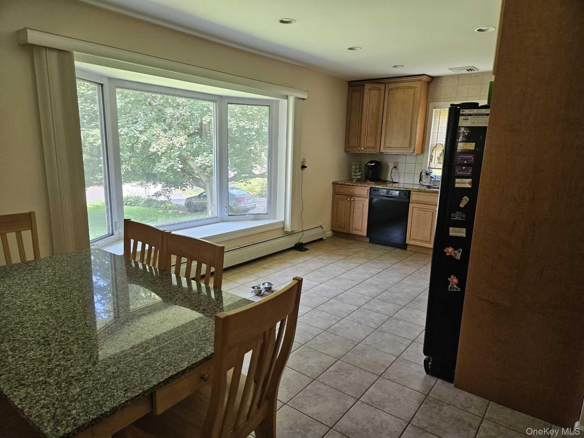 21 Verplanck Avenue thumbnail 3