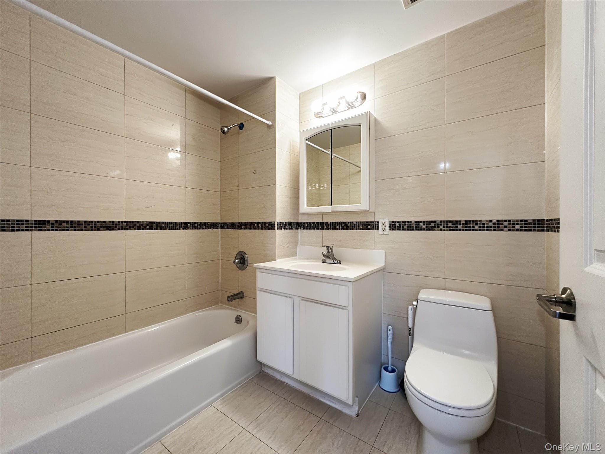 6475 Austin Street Unit: 4C thumbnail 4