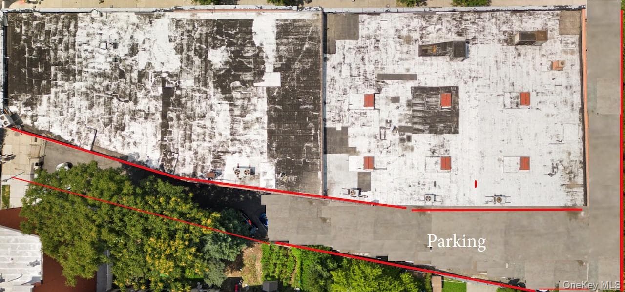 2926 White Plains Road thumbnail 3