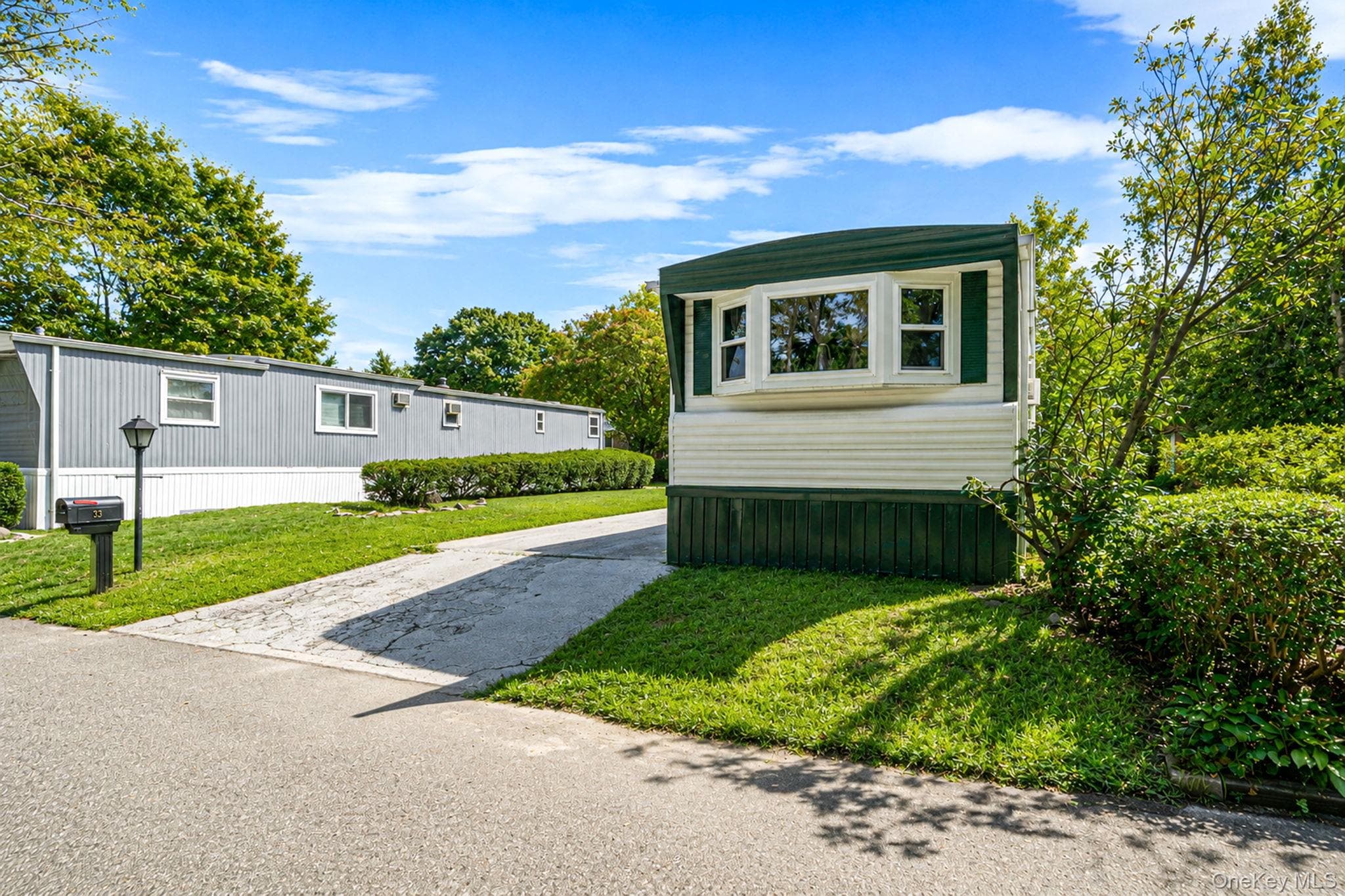 33 Valley Forge Drive DR thumbnail 4