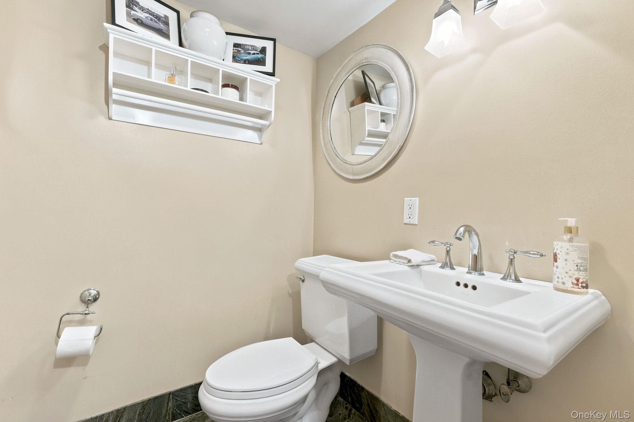 873 James Street thumbnail 18