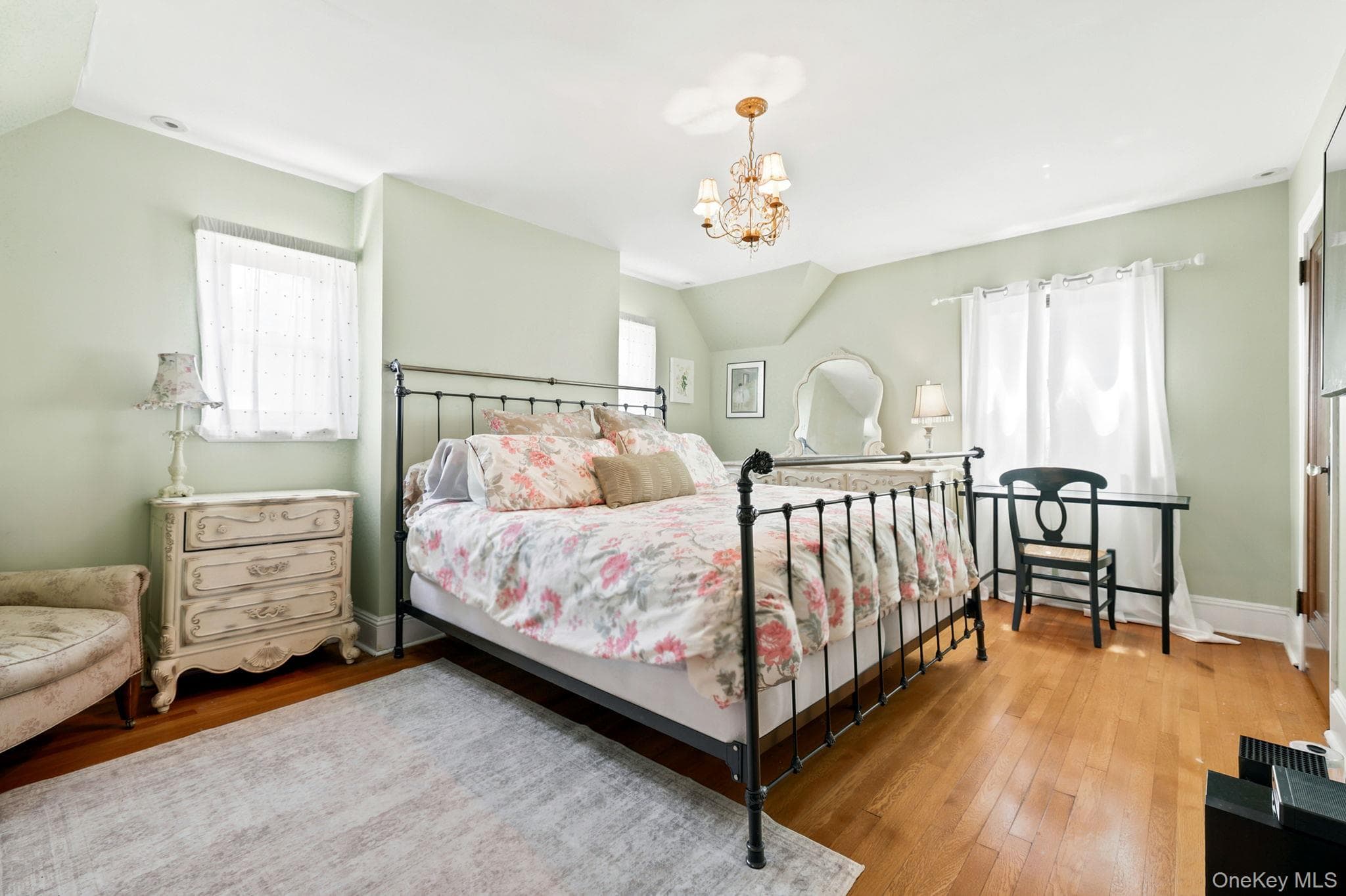 873 James Street thumbnail 15