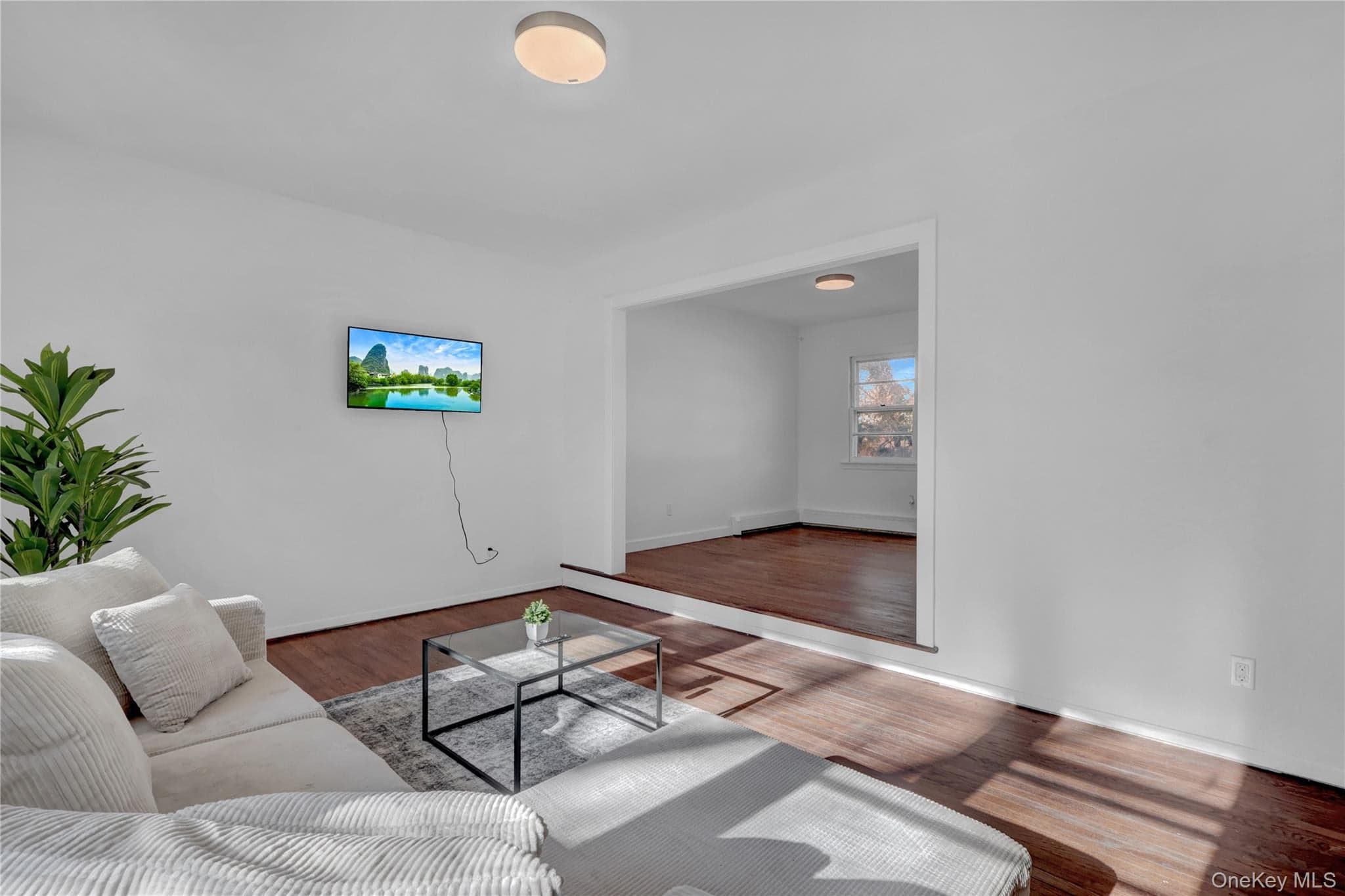 57 Middle Island Avenue thumbnail 7