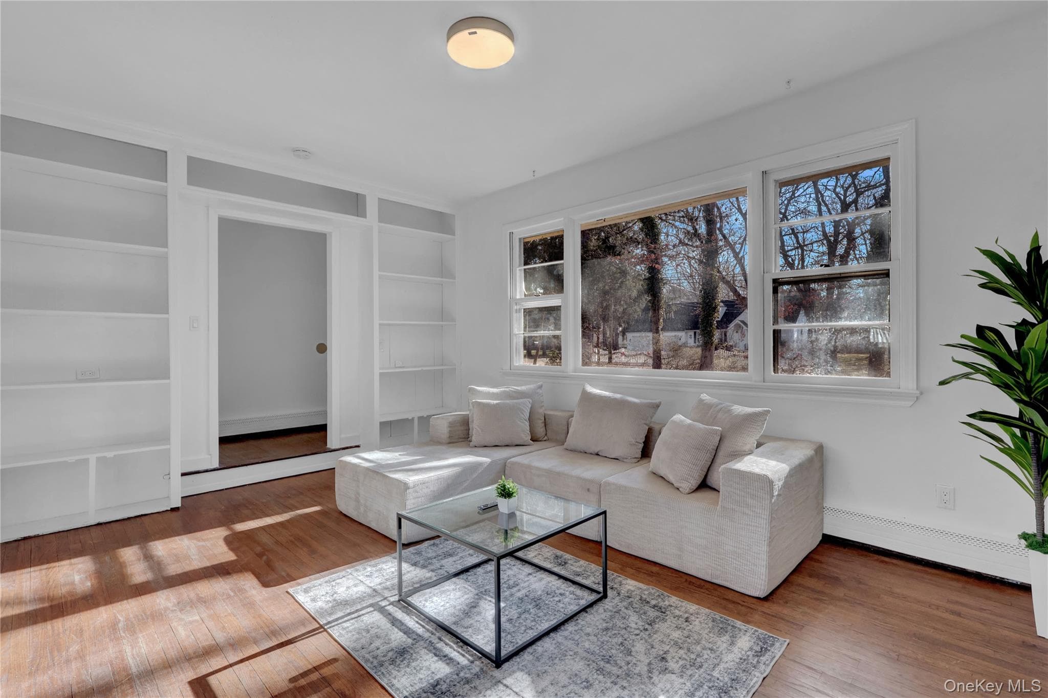 57 Middle Island Avenue thumbnail 10