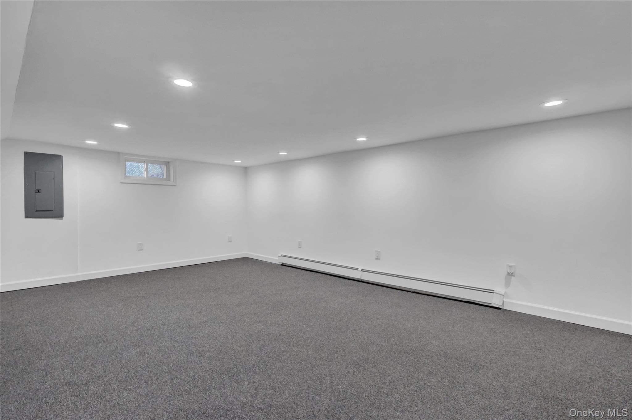 57 Middle Island Avenue thumbnail 17