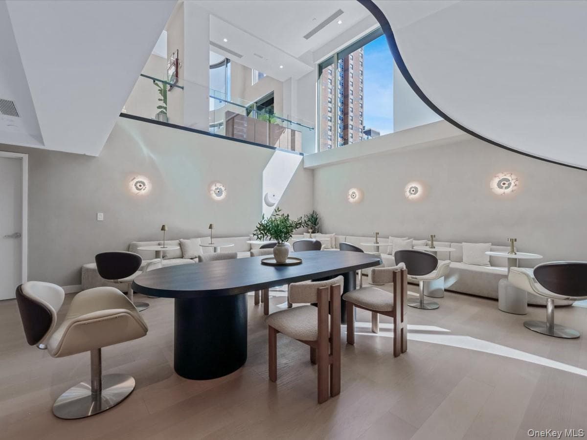 250 E 25th Street Unit: 9B thumbnail 19
