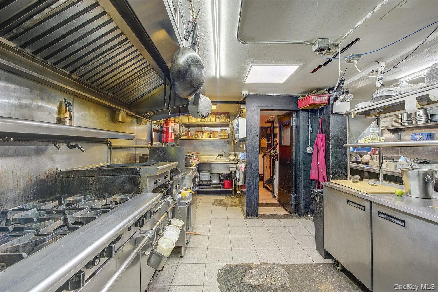 567 Wilson Avenue Unit: 4 thumbnail 13