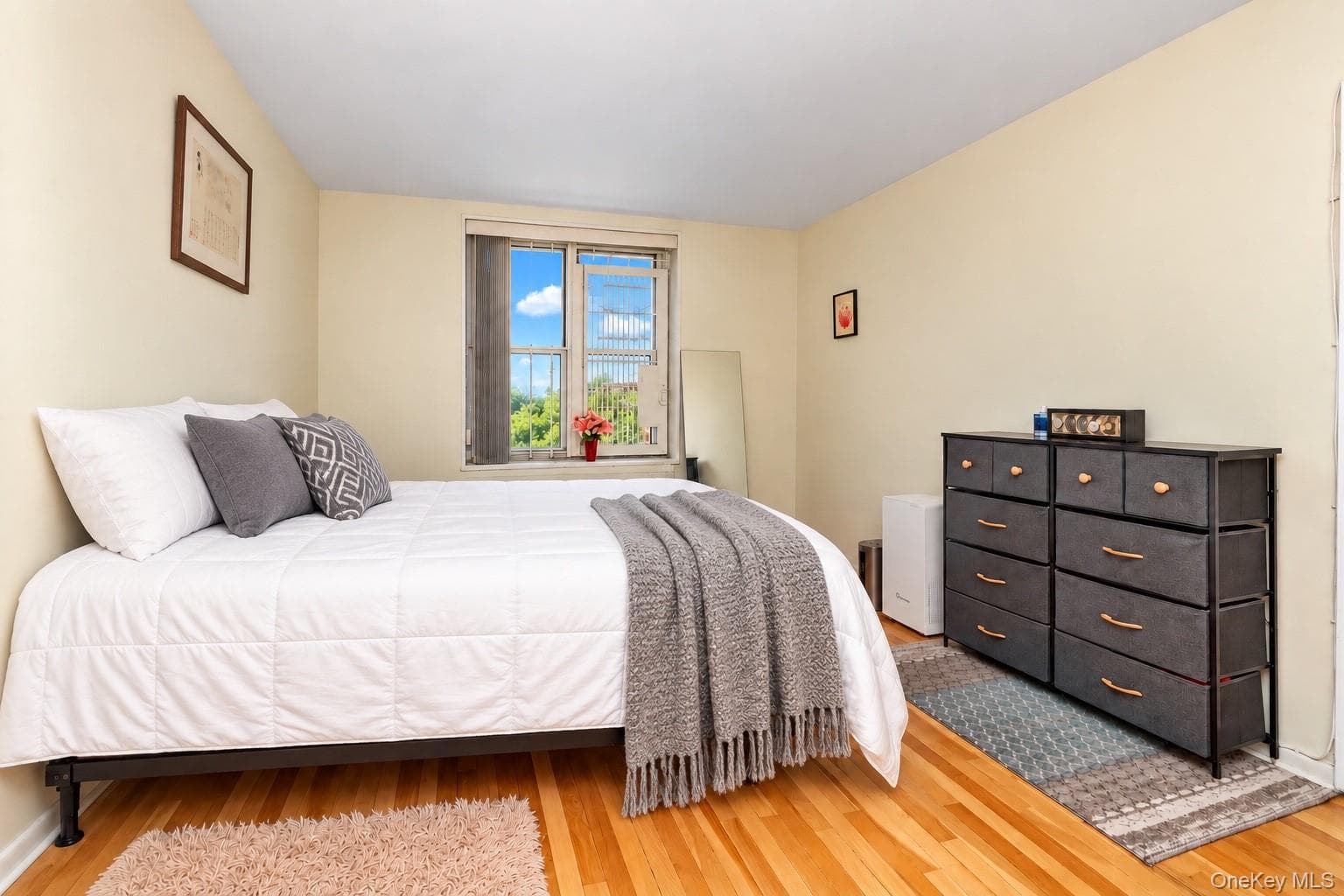 18-50 211th Street Unit: 6B thumbnail 8