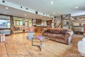 323 Beaverkill Road thumbnail 18