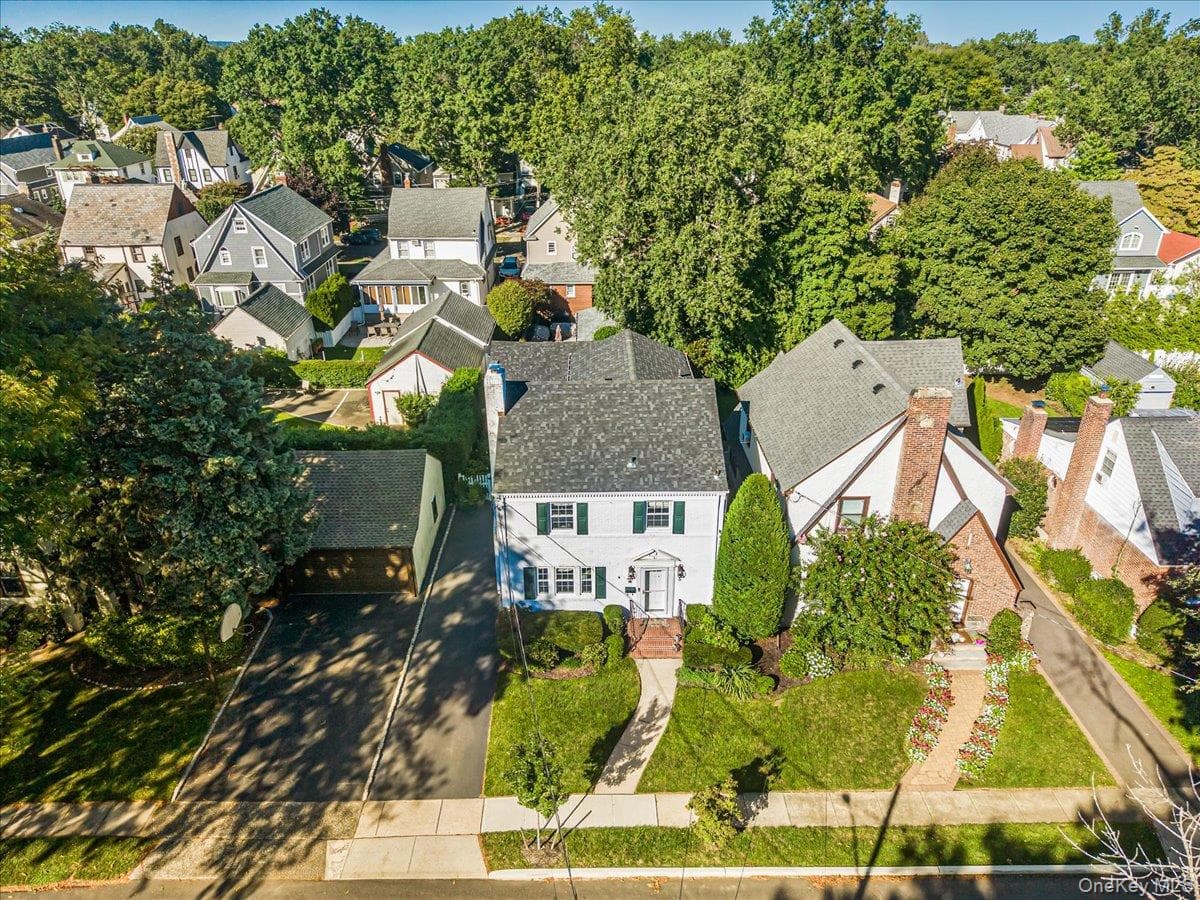 5 Ash Street, Floral Park