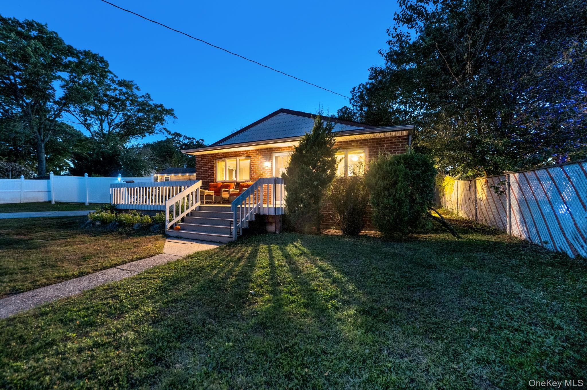 629 East Drive photo 1