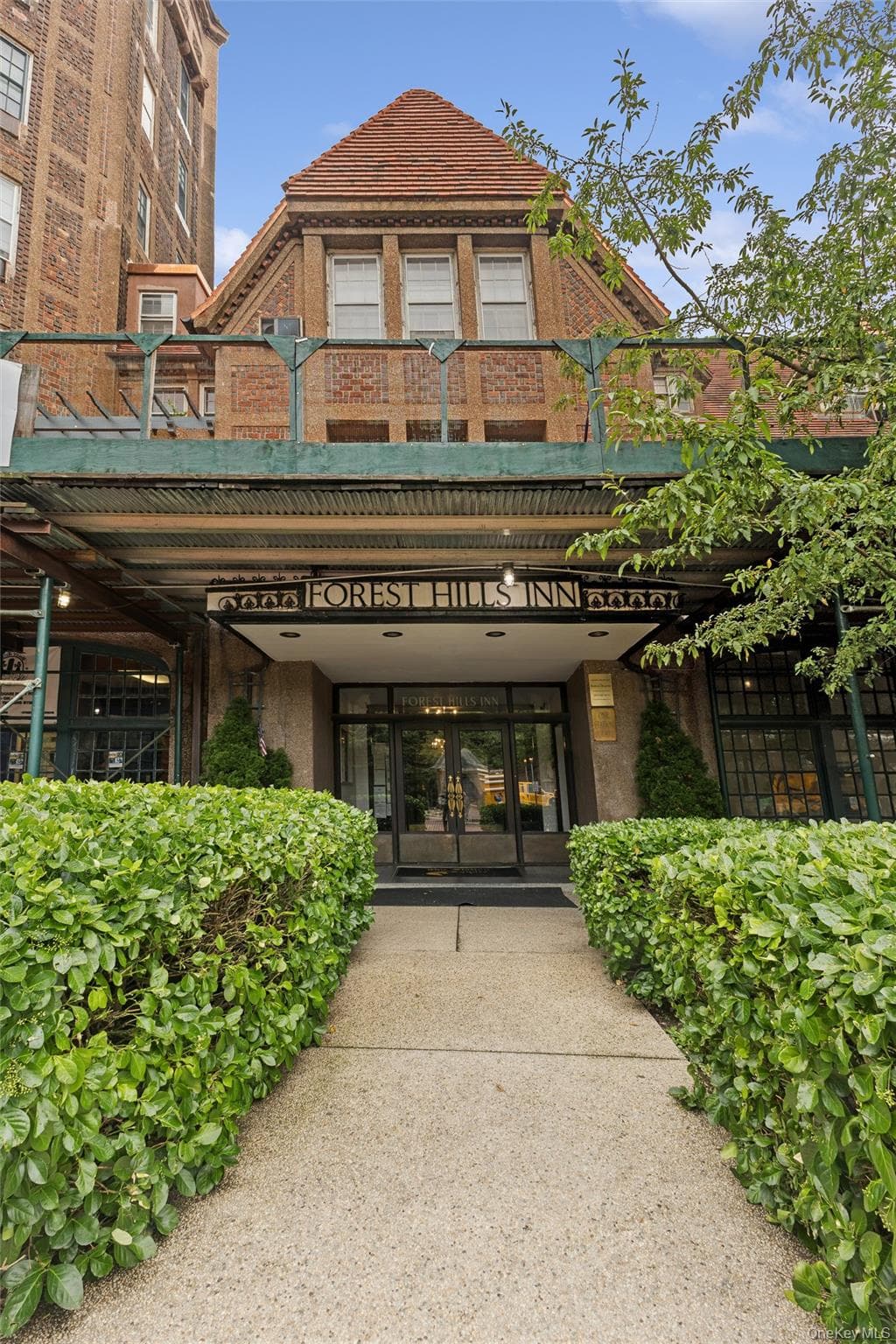 1 Station Square Unit: 311, Forest Hills
