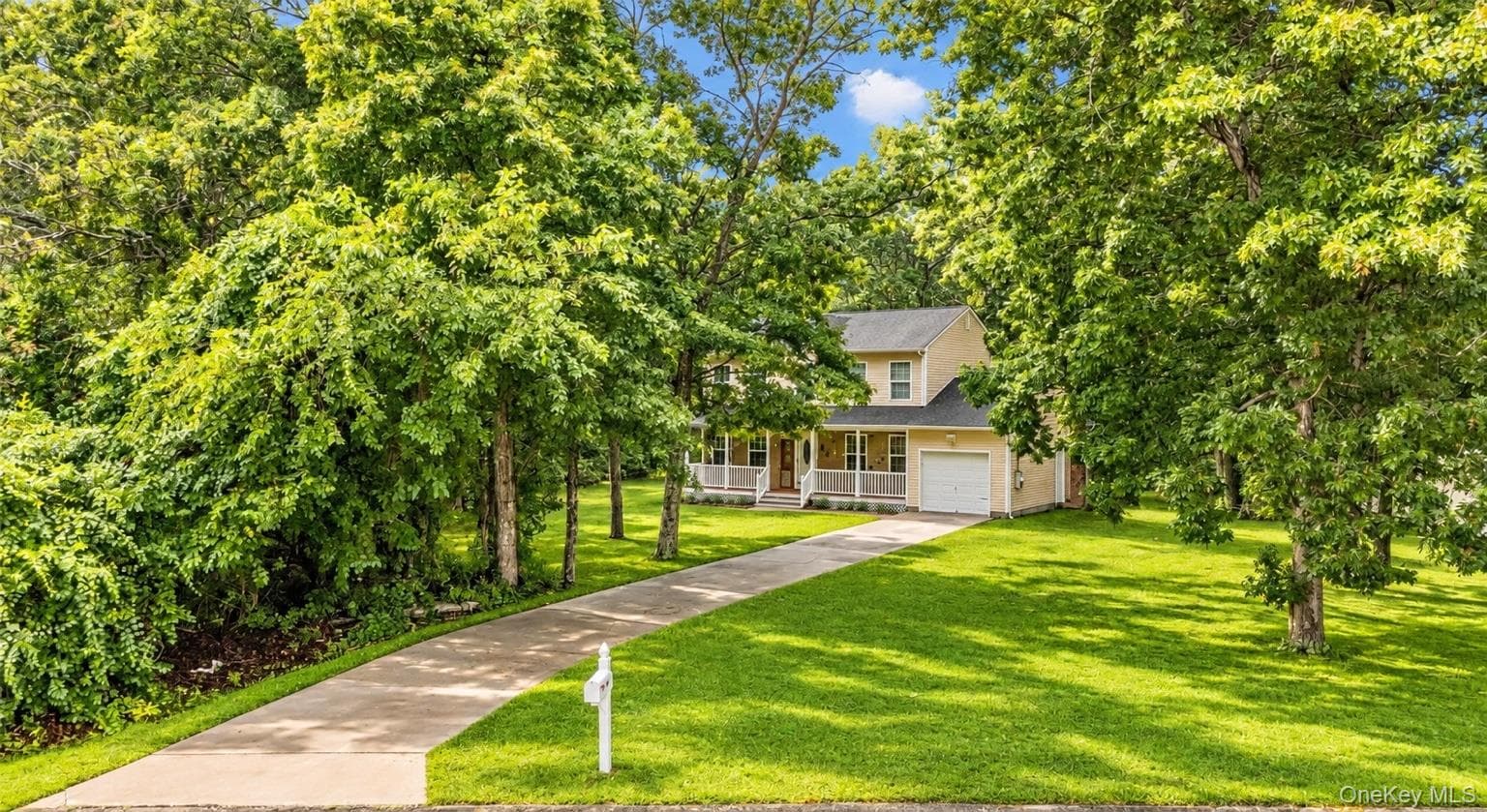 144 Dawn Drive photo 1