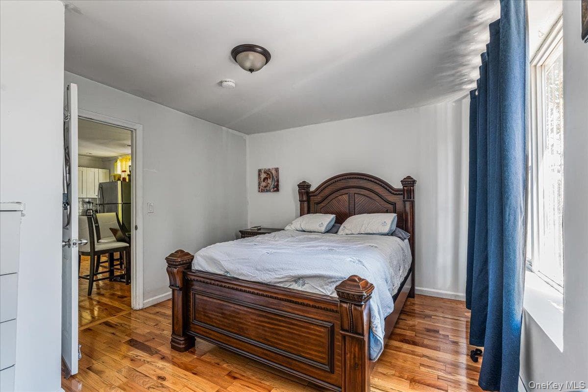 708 Snediker Avenue thumbnail 22