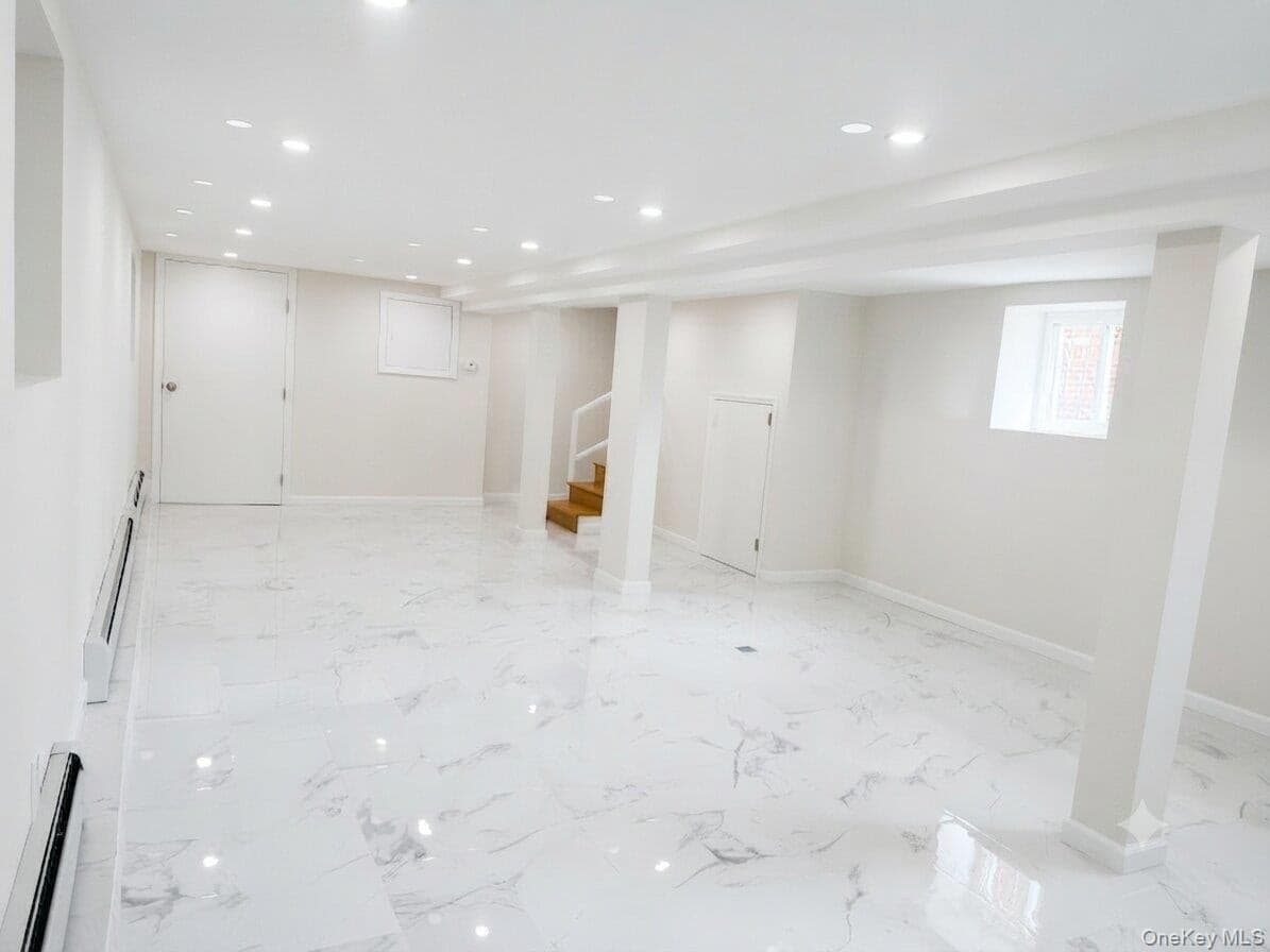 2431 Deerfield Road thumbnail 7