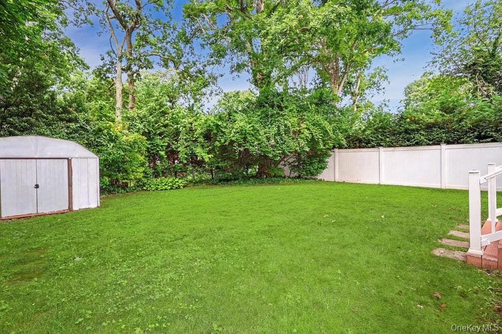 555 N Windsor Avenue thumbnail 28