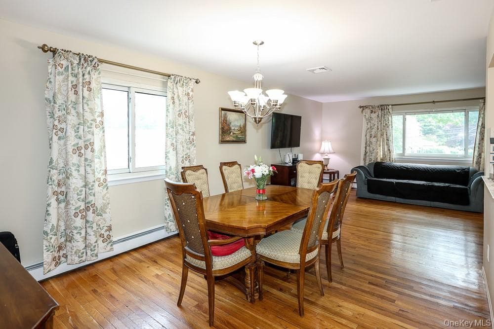 555 N Windsor Avenue thumbnail 10