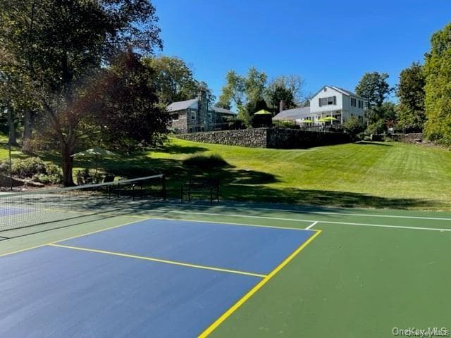 651 Lakes Road thumbnail 2