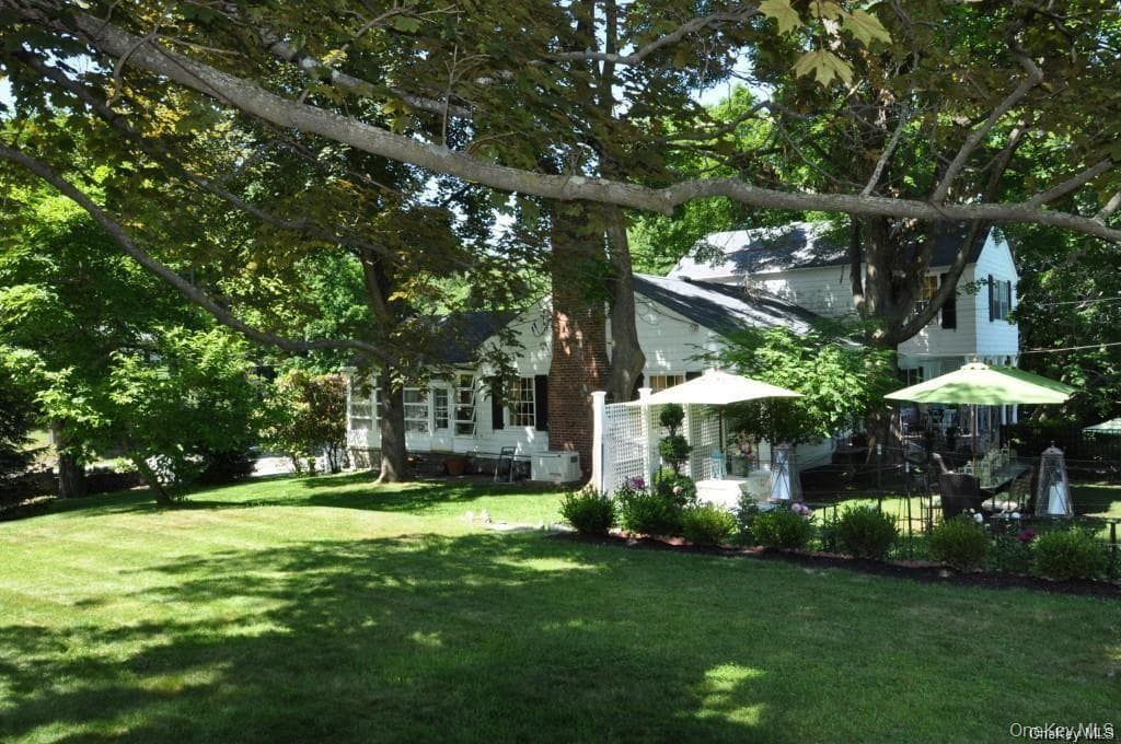 651 Lakes Road thumbnail 5