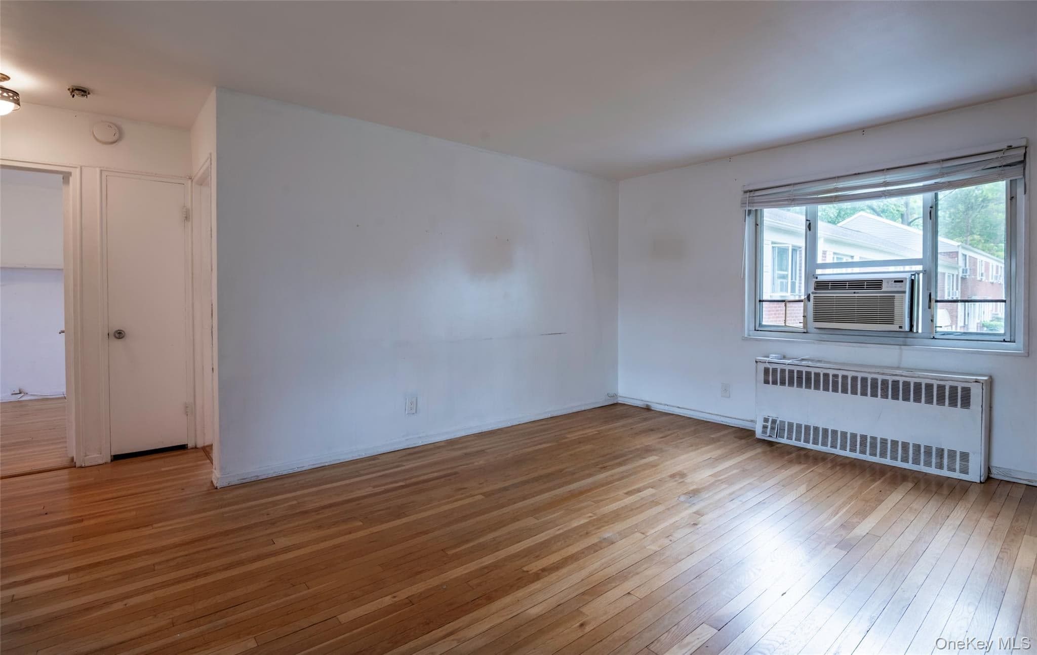 225-24 Manor Road Unit: 814 thumbnail 3