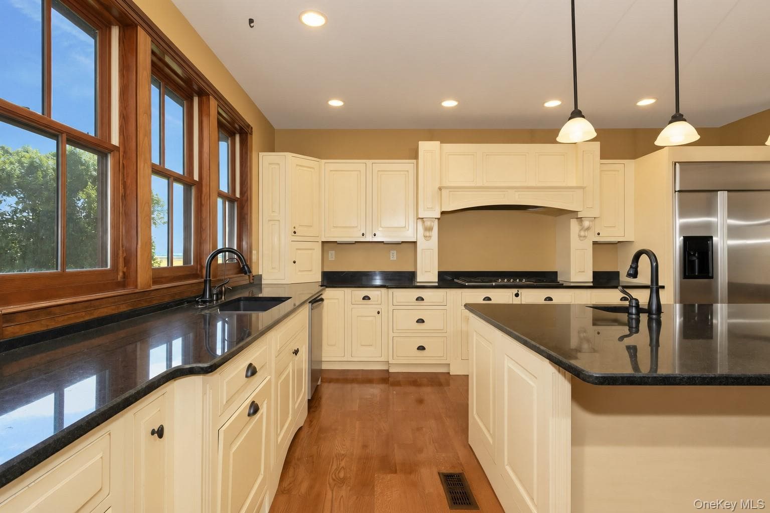 231 Celery Avenue thumbnail 8