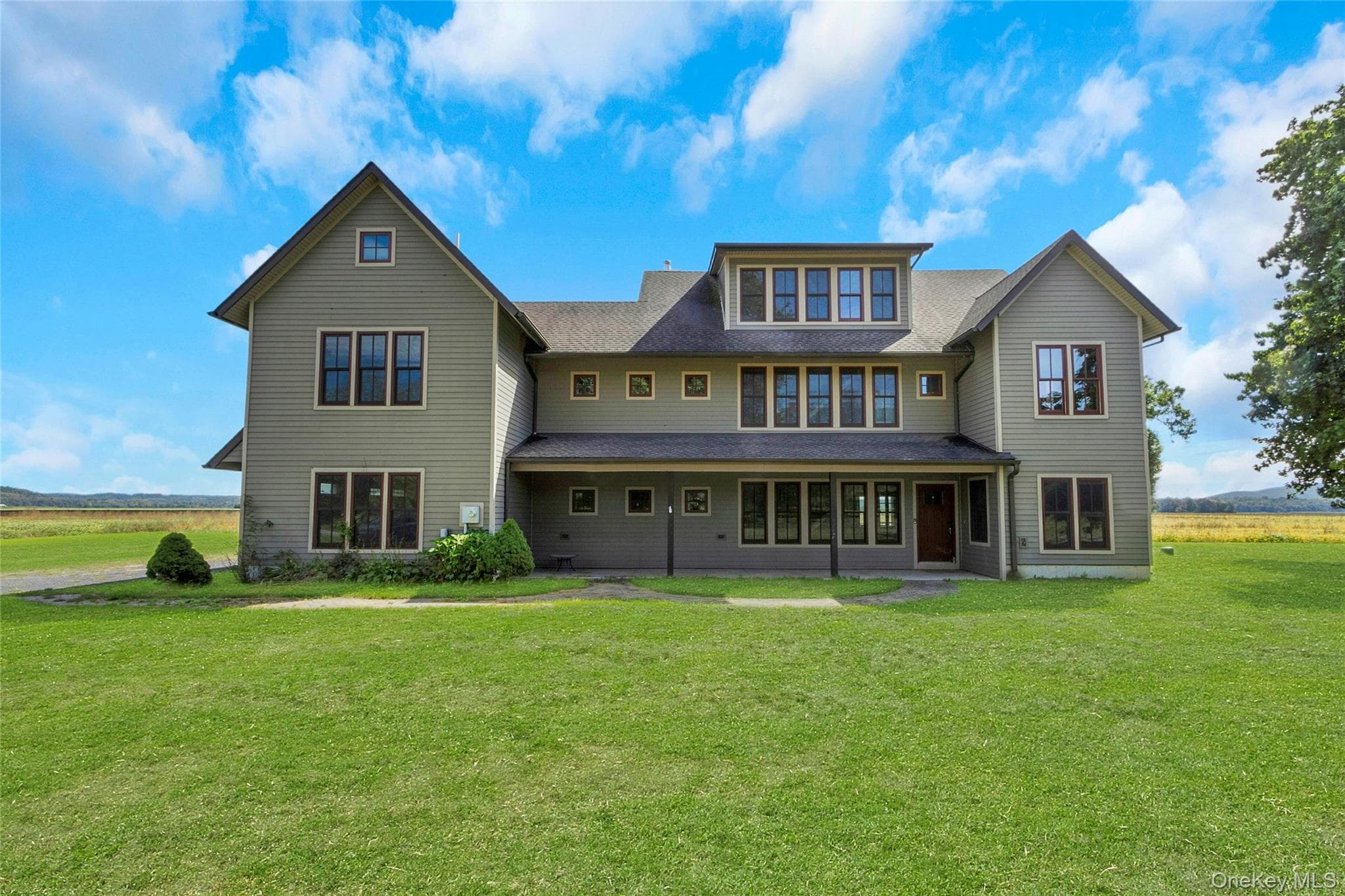 231 Celery Avenue, New Hampton