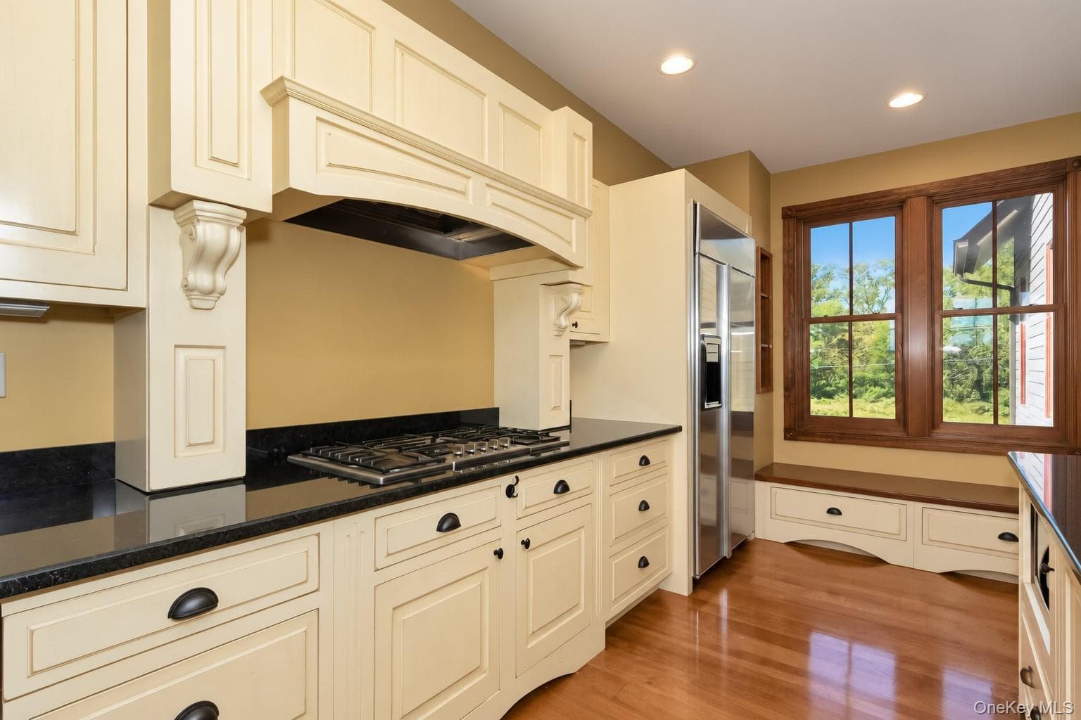 231 Celery Avenue thumbnail 9