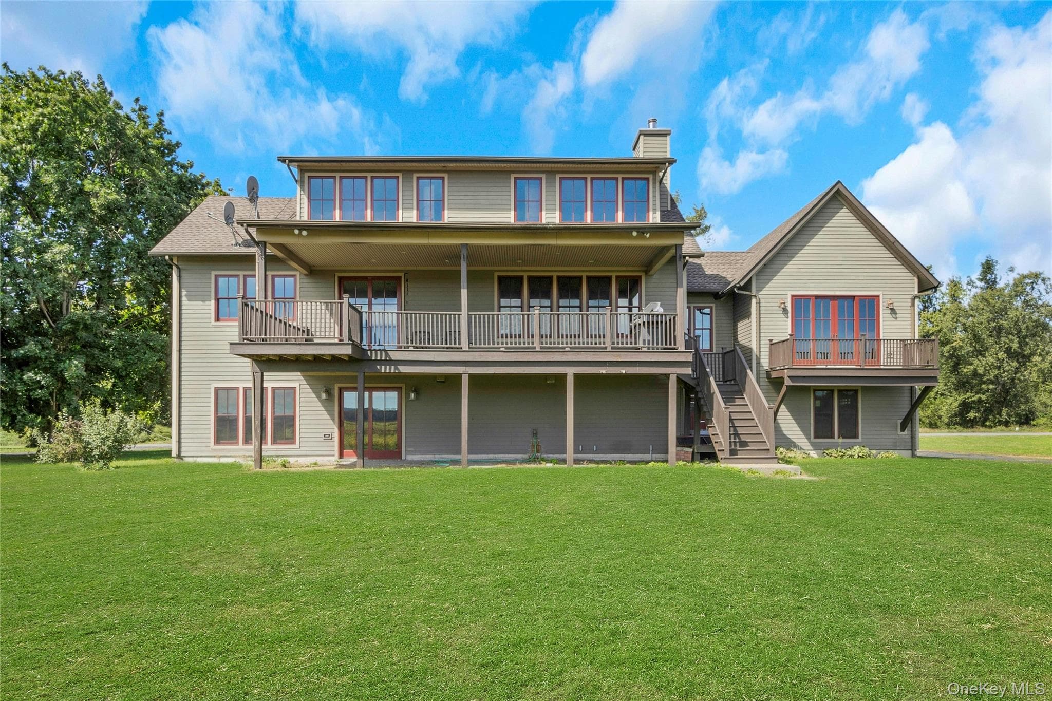 231 Celery Avenue thumbnail 2