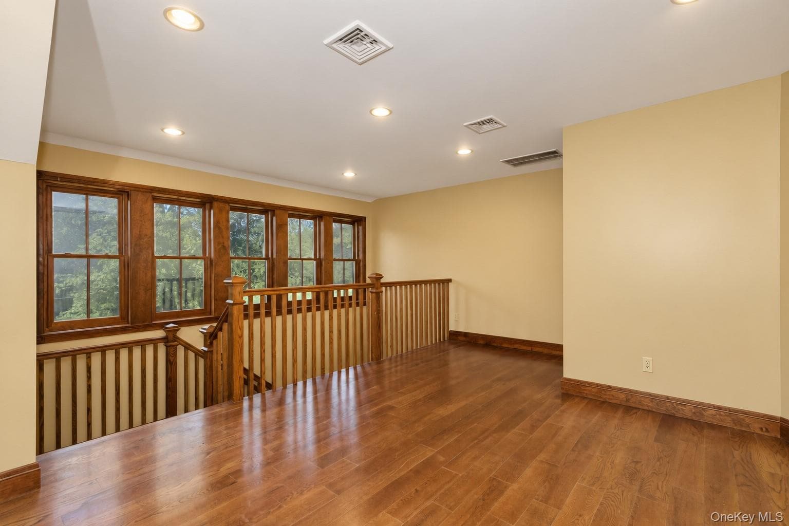 231 Celery Avenue thumbnail 28