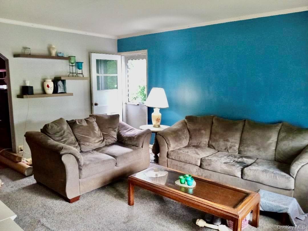 1207 Slabey Avenue thumbnail 2