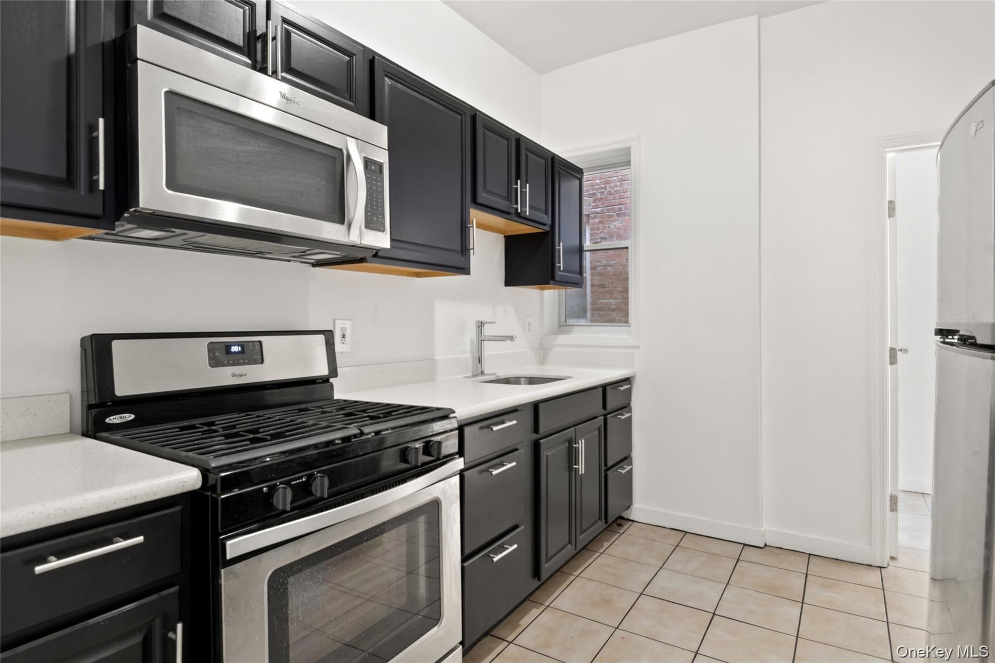 2308 Morris Avenue thumbnail 8