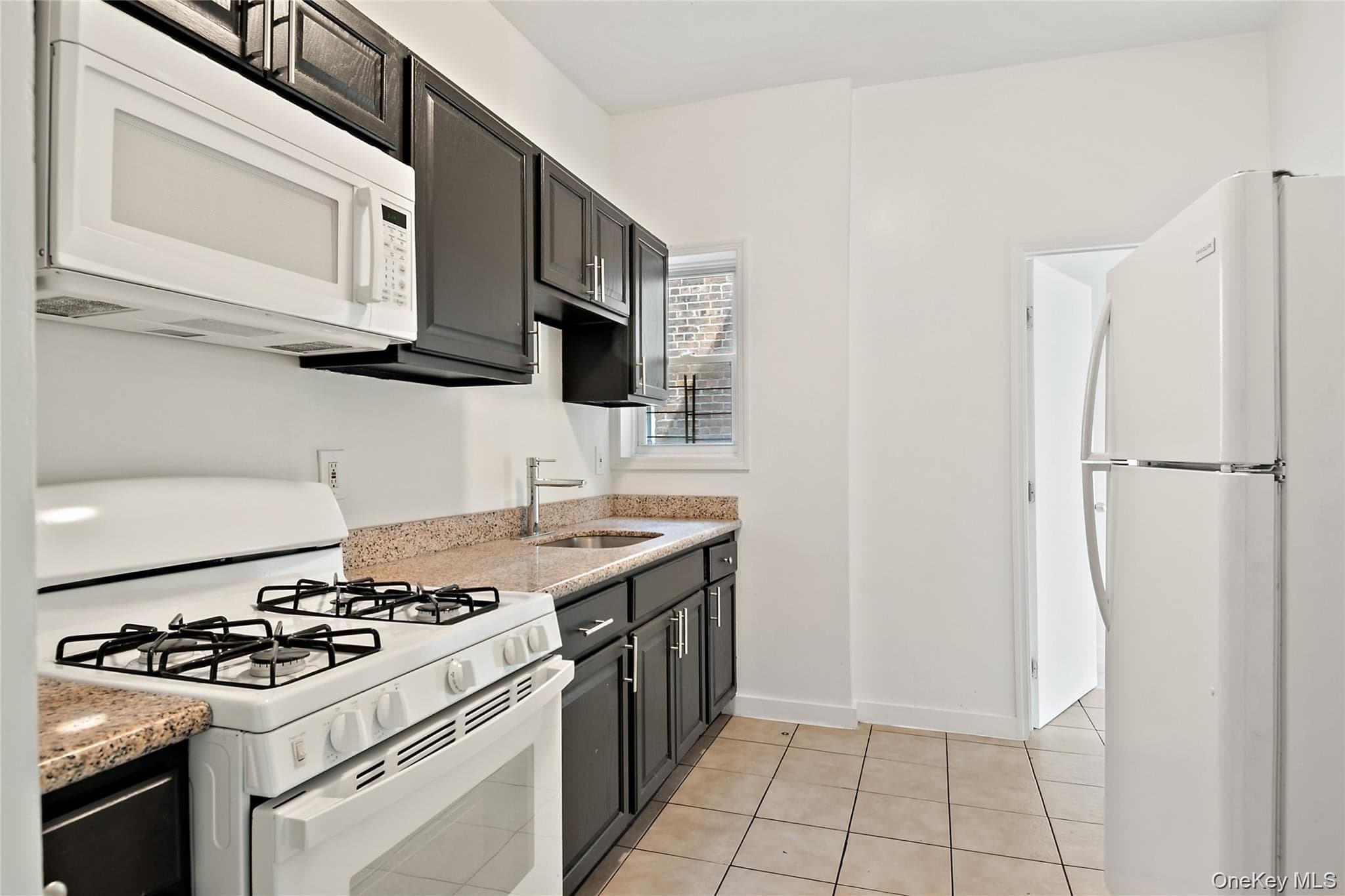 2308 Morris Avenue thumbnail 20